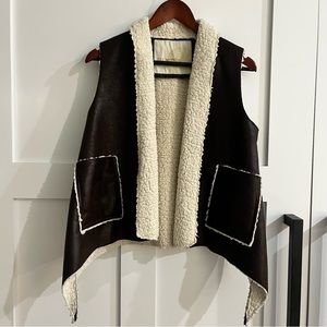 {Du Monte} Suede & Shearling Vest, OS